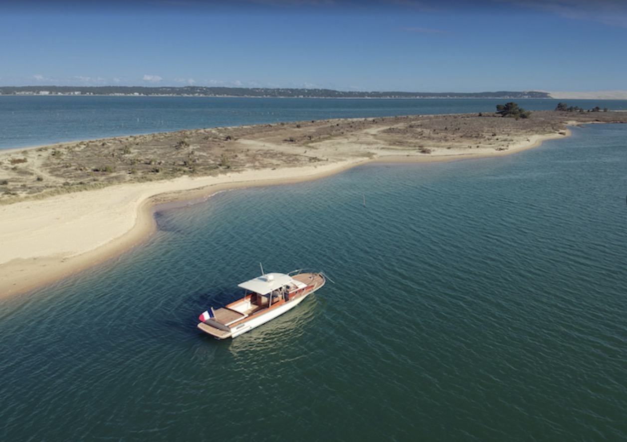 Pinasse cruiser de Croisière Jouvence